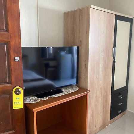 Hug Me Guesthouse Pattaya ภายนอก รูปภาพ
